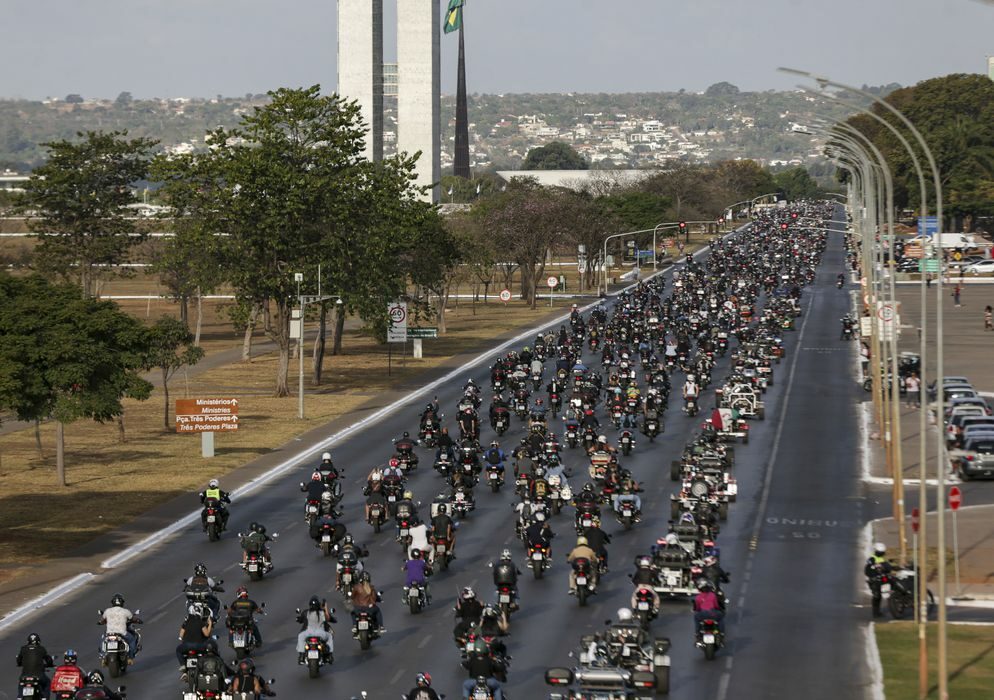 Maior evento de motos da América Latina lota vias de Brasília