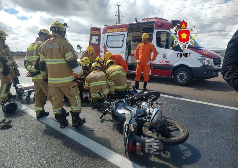 Motociclista fica ferido após colisão na BR-040