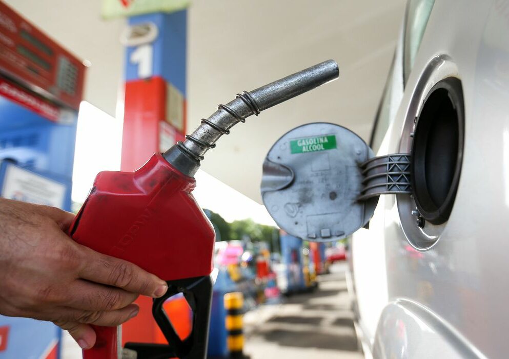 Gasolina e carro novo puxam aumento de 0,34% da inflação do DF em julho