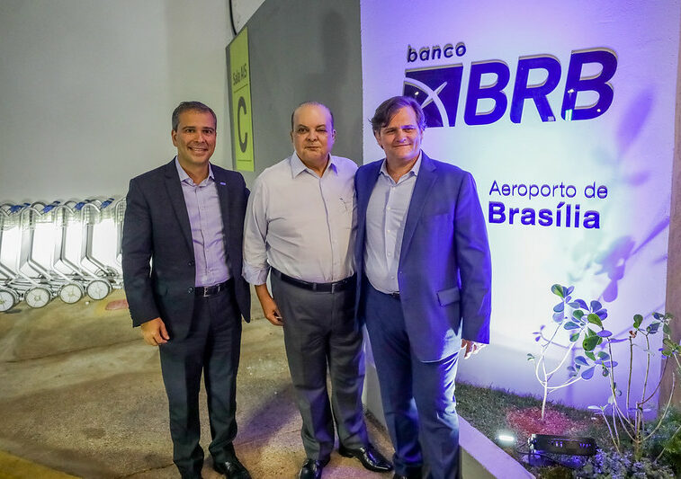 Ibaneis participa da inauguração do terminal executivo do aeroporto