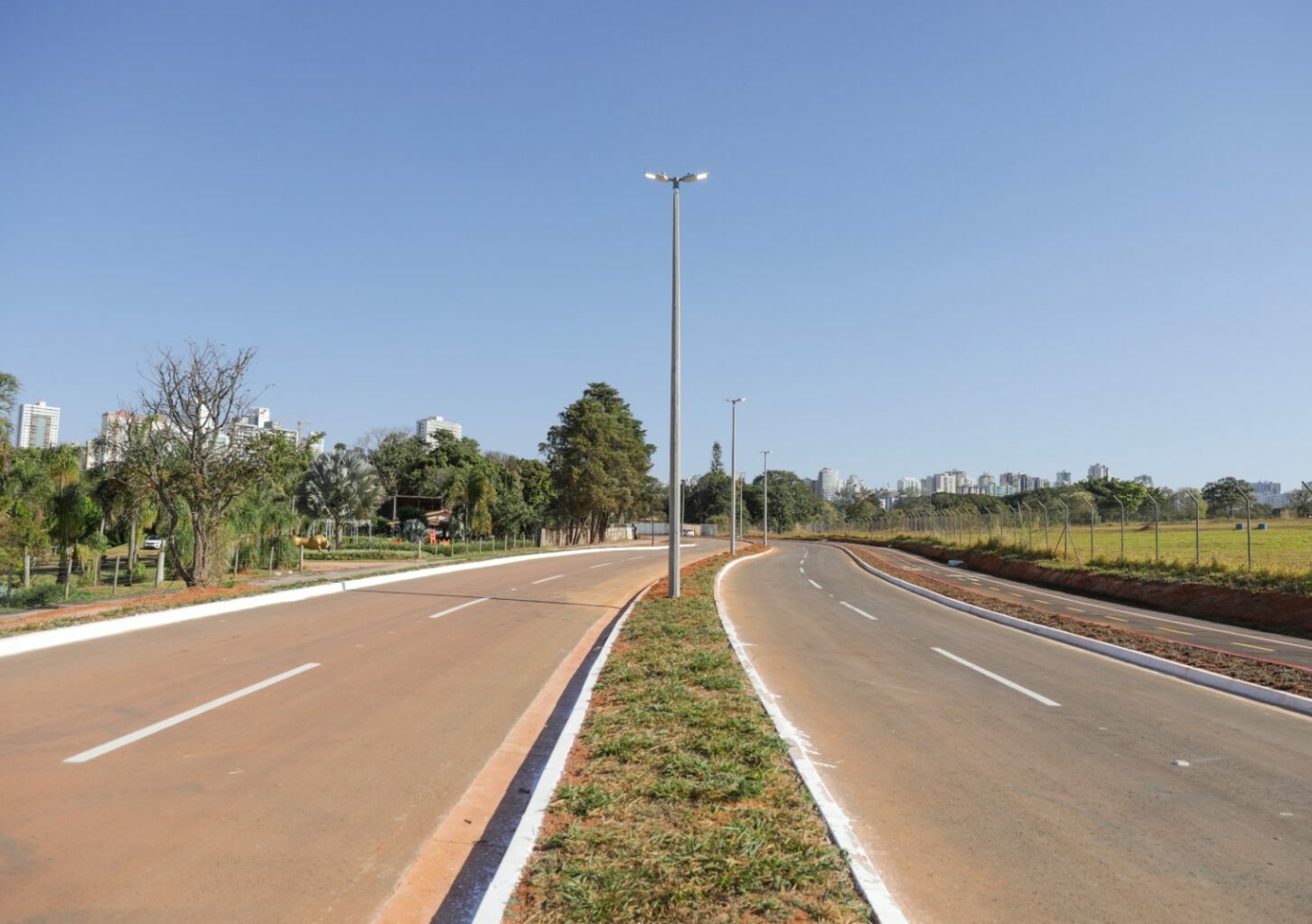 Inaugurada a terceira saída de Águas Claras