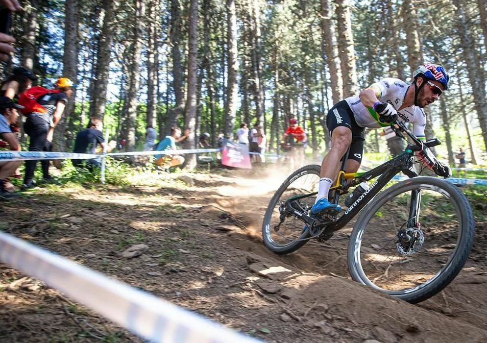 Henrique Avancini fatura bicampeonato mundial de Mountain Bike