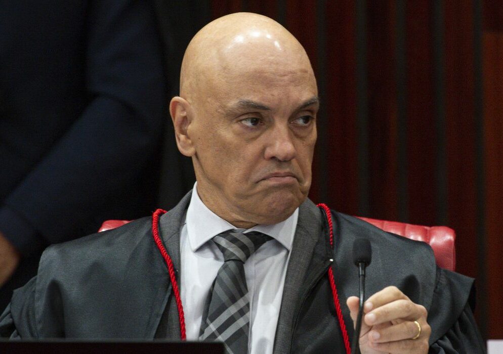 Moraes multa Monark em R$ 300 mil por descumprimento de decisão