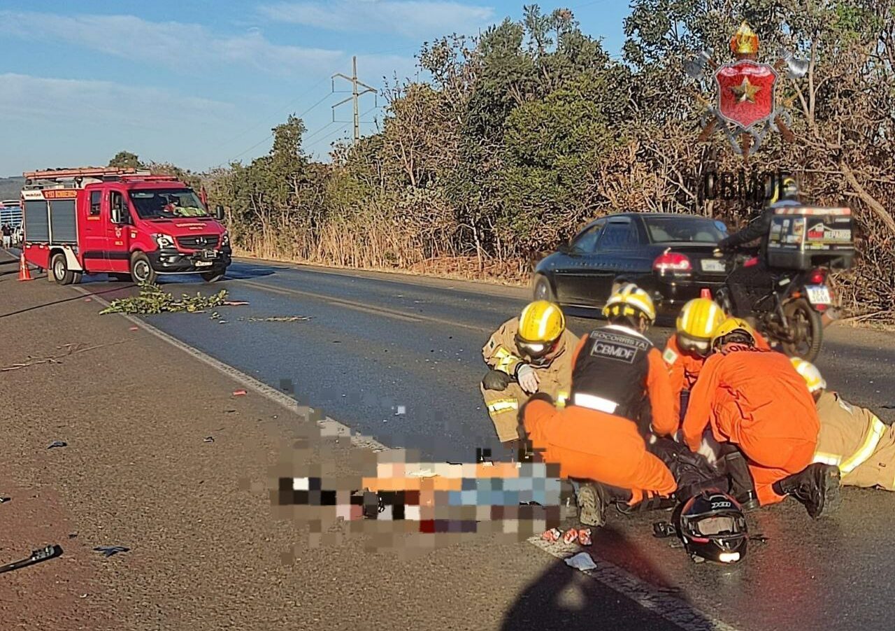 Colisão entre carro e moto resulta em duas vítimas na DF 128