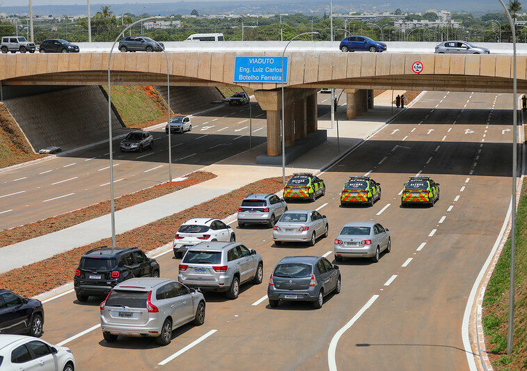 Trânsito de veículos é liberado no Viaduto do Sudoeste