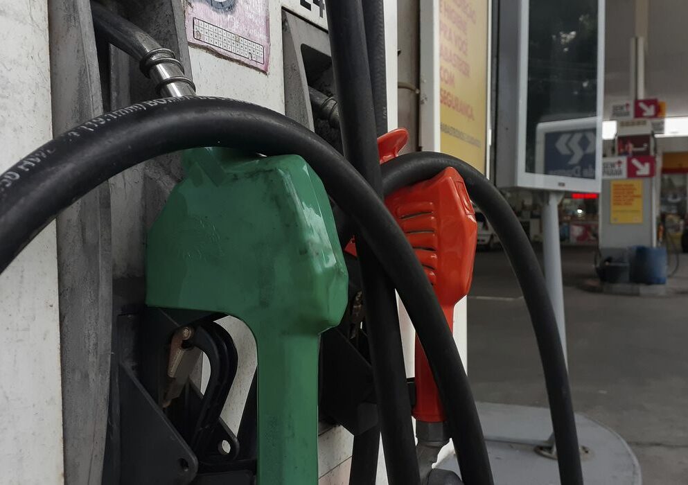 Petrobras reduz preço da gasolina e aumenta o do diesel