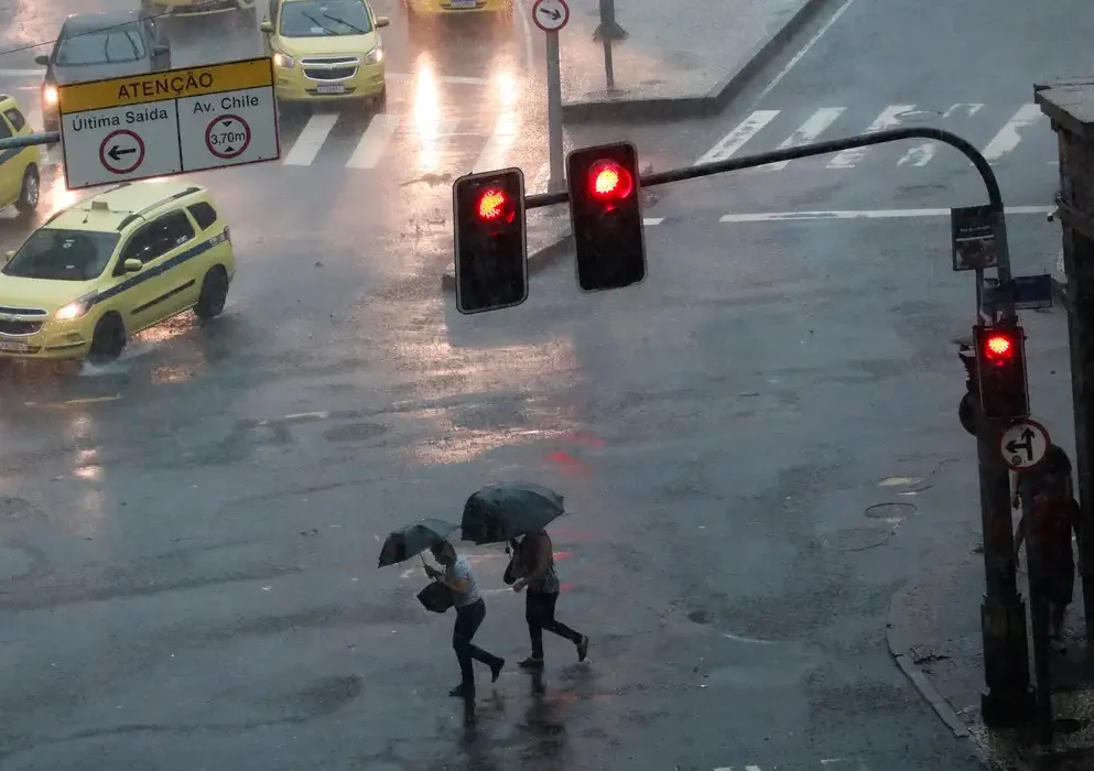 Fim de semana terá temporais e ventos fortes no Sudeste e Centro-Oeste