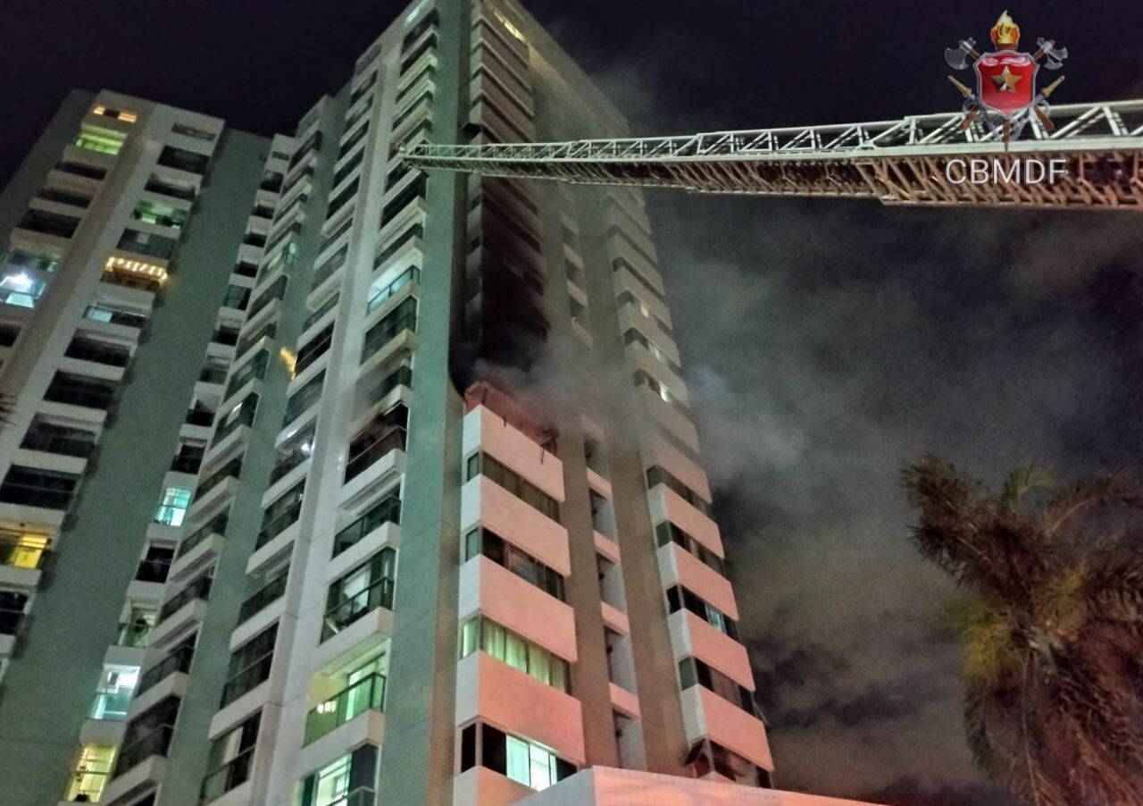 Apartamento pega fogo em Águas Claras e morador vai óbito