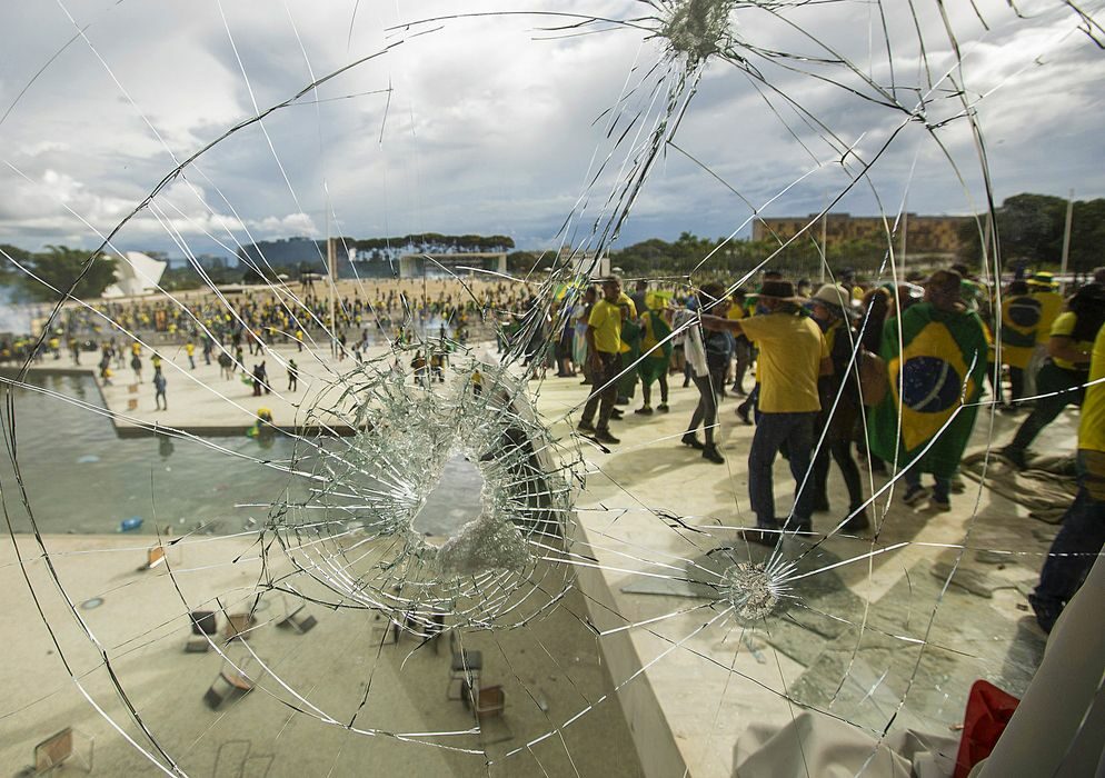 STF torna ré e mantém presa cúpula da PMDF pelos atos de 8 de janeiro