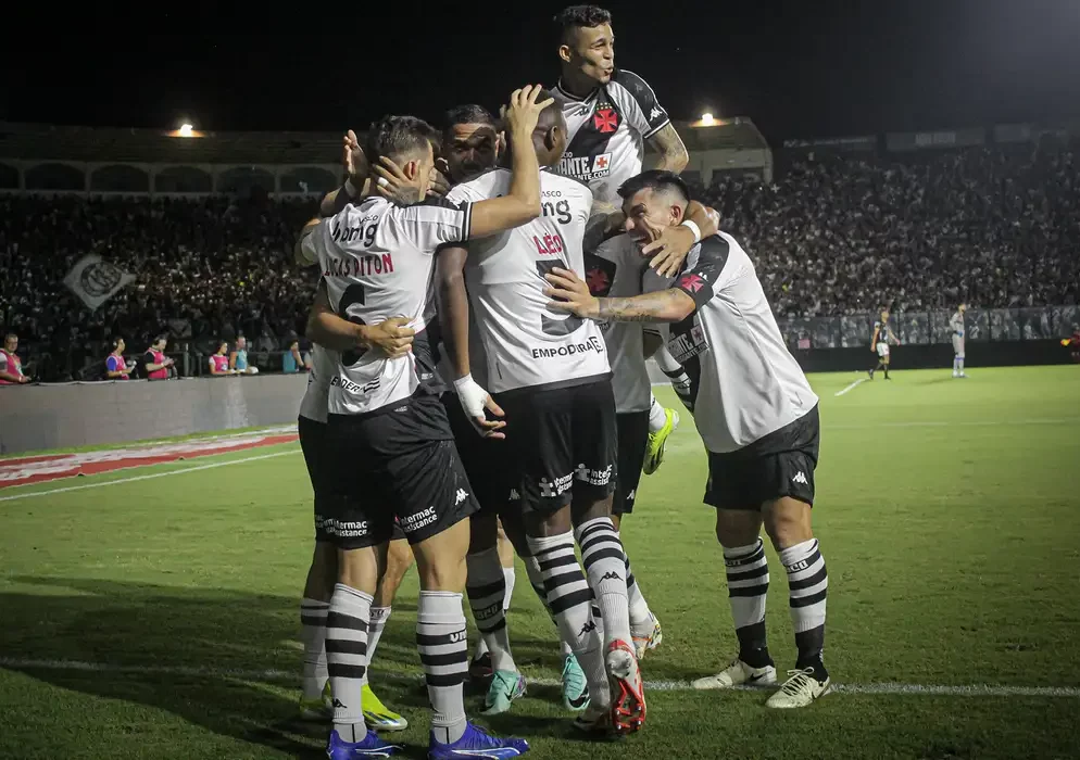 Vasco vence Água Santa para seguir em frente na Copa do Brasil