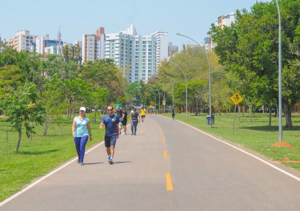 Confira o que abre e o que fecha no feriado de Páscoa