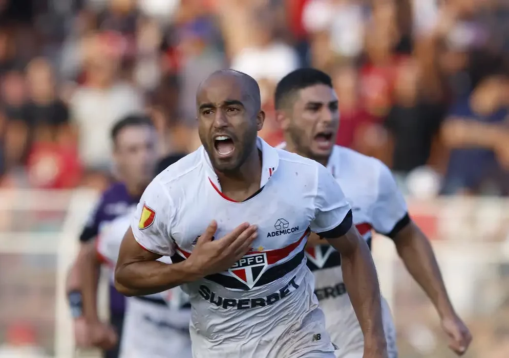 São Paulo vence Ituano nos acréscimos e vai às quartas do Paulistão