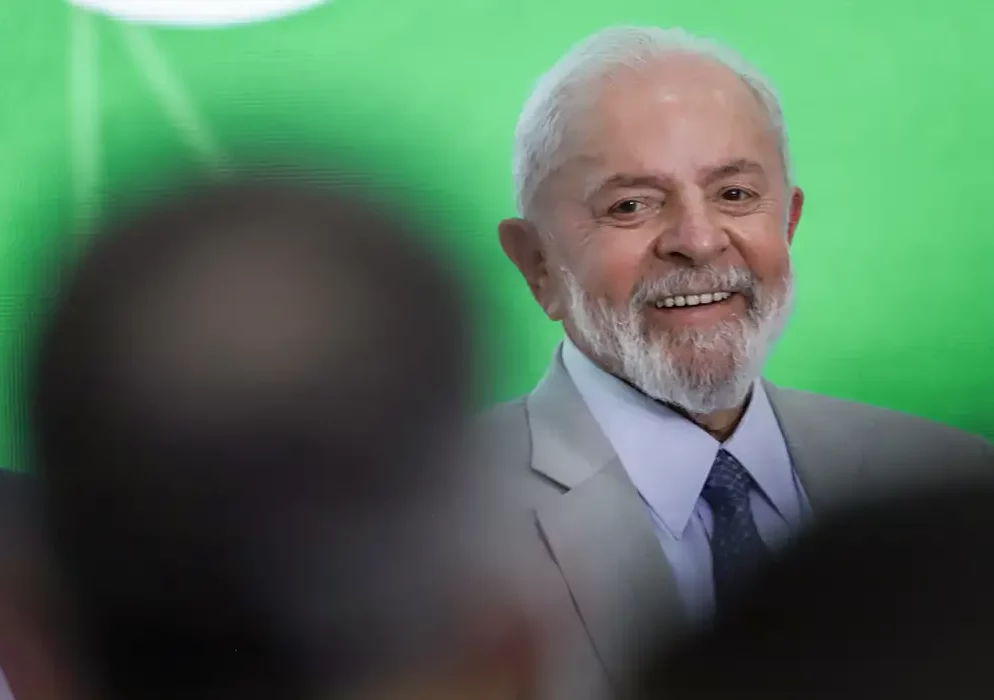 Lula avalia vetar taxação federal de compras internacionais até US$ 50