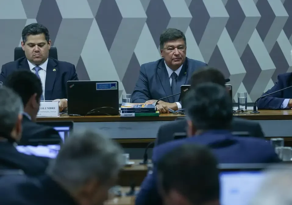 Senadores concordam que texto precisa de discussão mais aprofundada