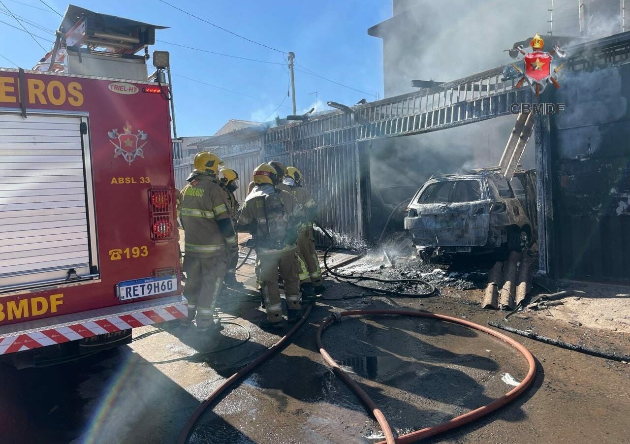 Bombeiros agem rápido e impedem propagação do incêndio - Foto: Divulgação CBMDF