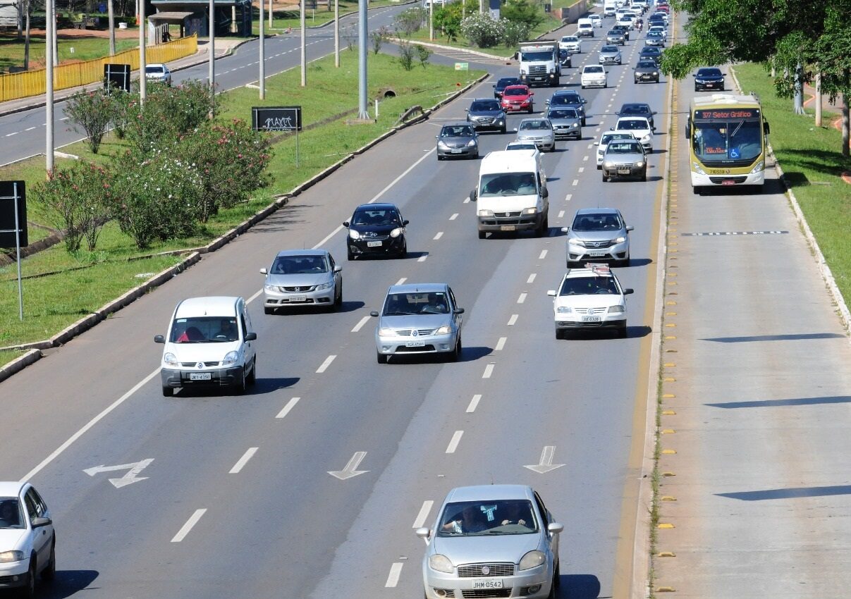 A partir de 1° de janeiro, o CRLV-e 2024 será obrigatório para todos os veículos