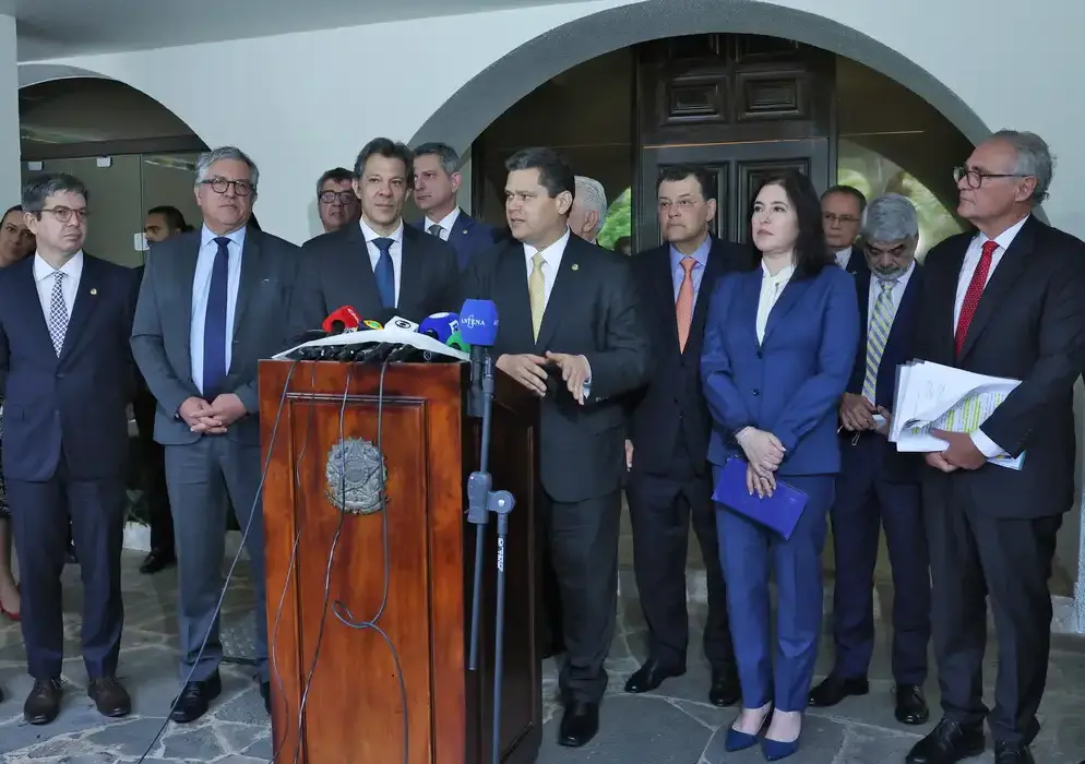 Haddad apresentou pauta econômica ao presidente do Senado